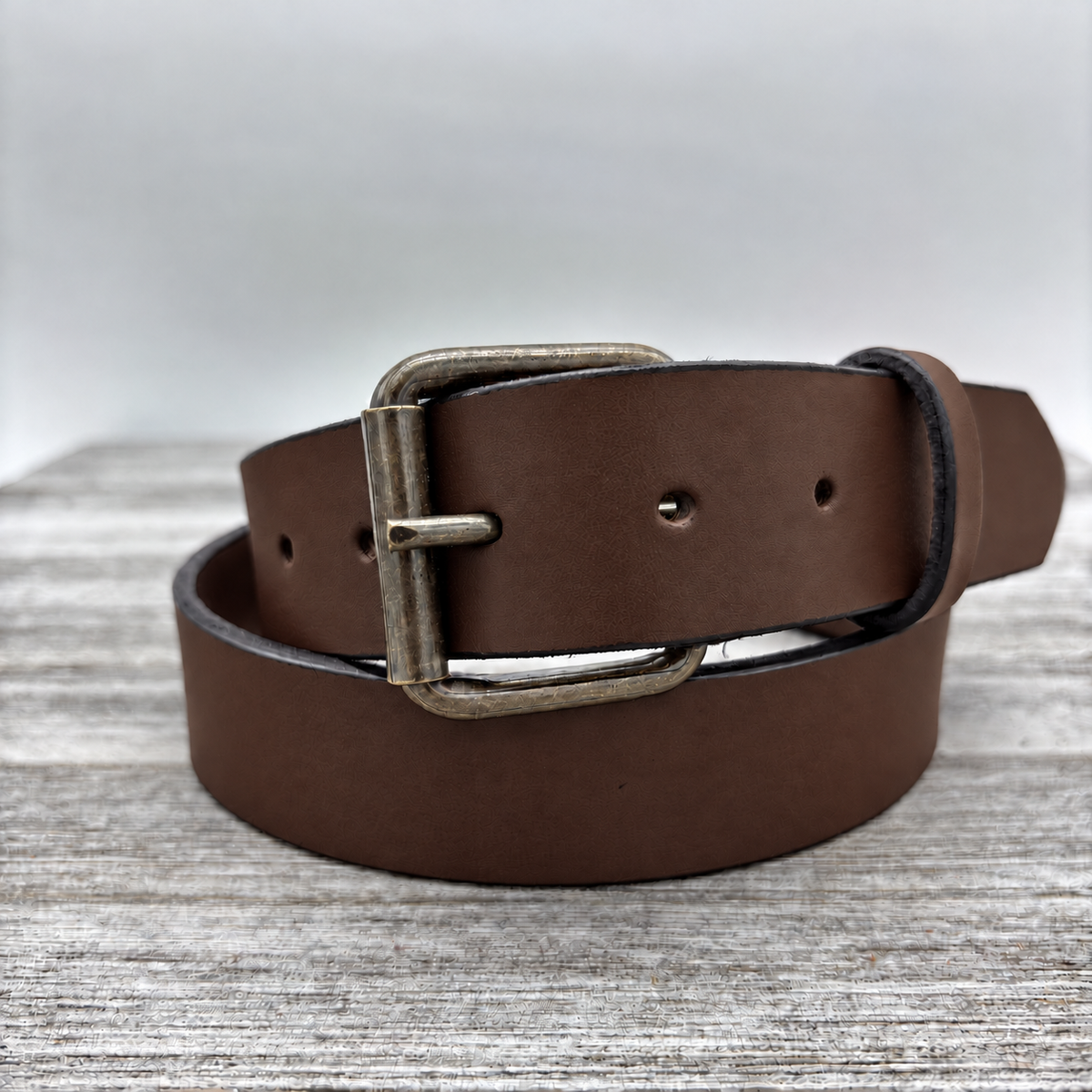 American Bridle Leather Belt – Dark Brown – 1-1/2" – Antique Brass Buckle | Handmade in USA