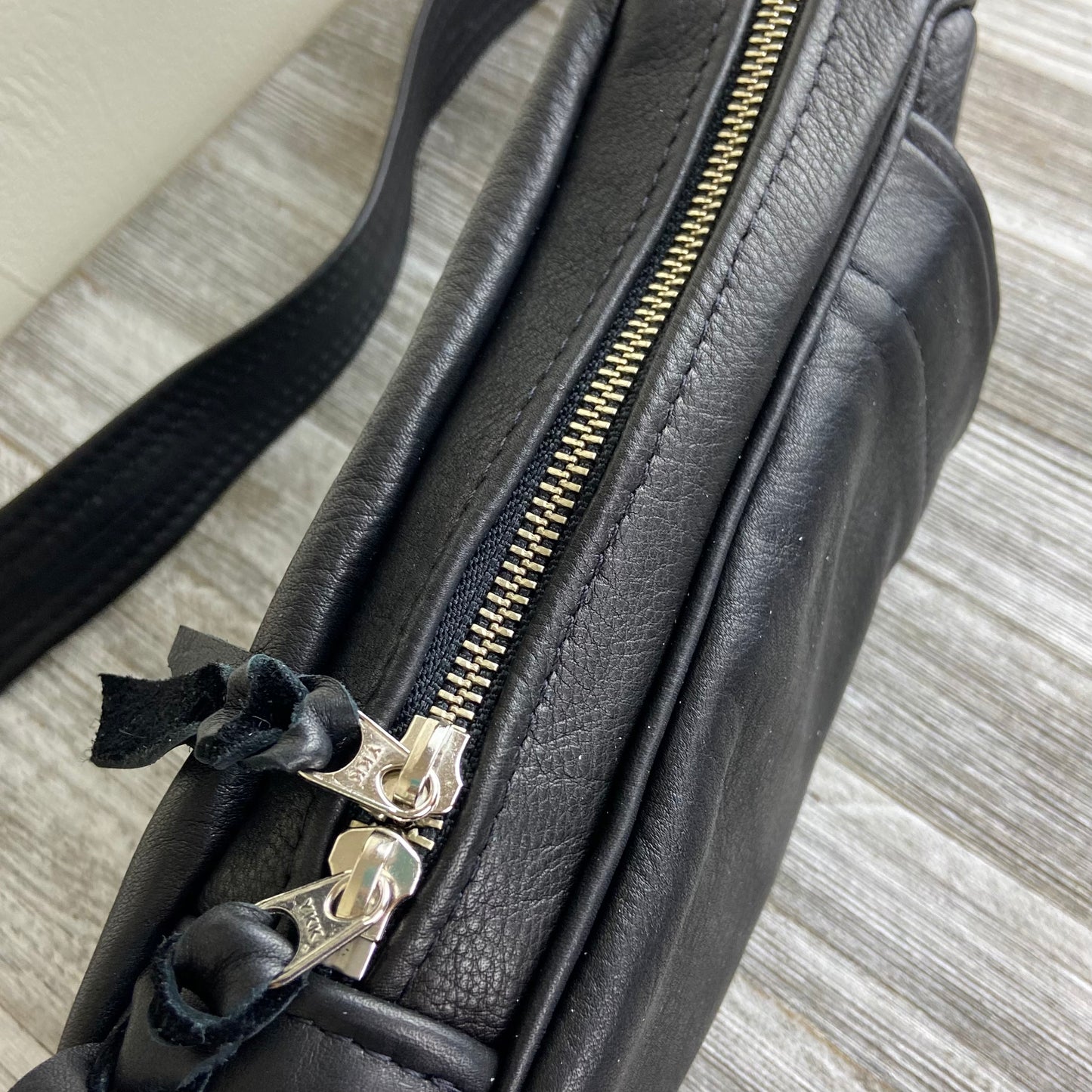 Fran - Leather Crossbody Bag w/ Magnetic Snap Pocket