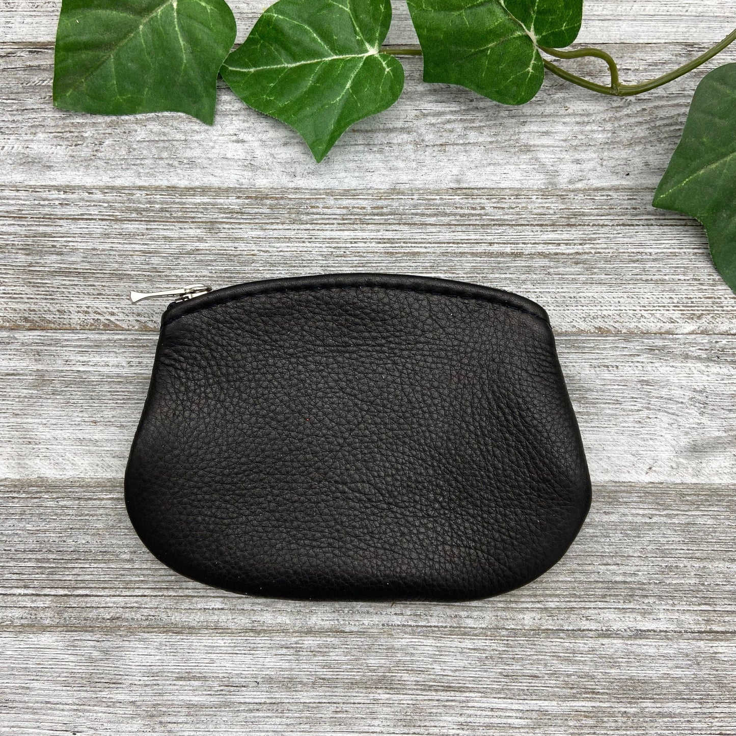 Medium Oval Leather Zipper Pouch (4.8" zipper)